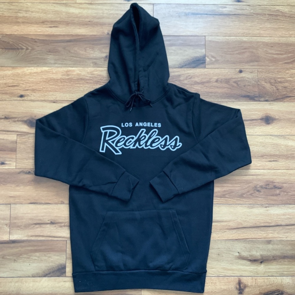 🏁 Reckless hoodie

#reckless
#hoodie
#sweater
#black
#sweatshirts